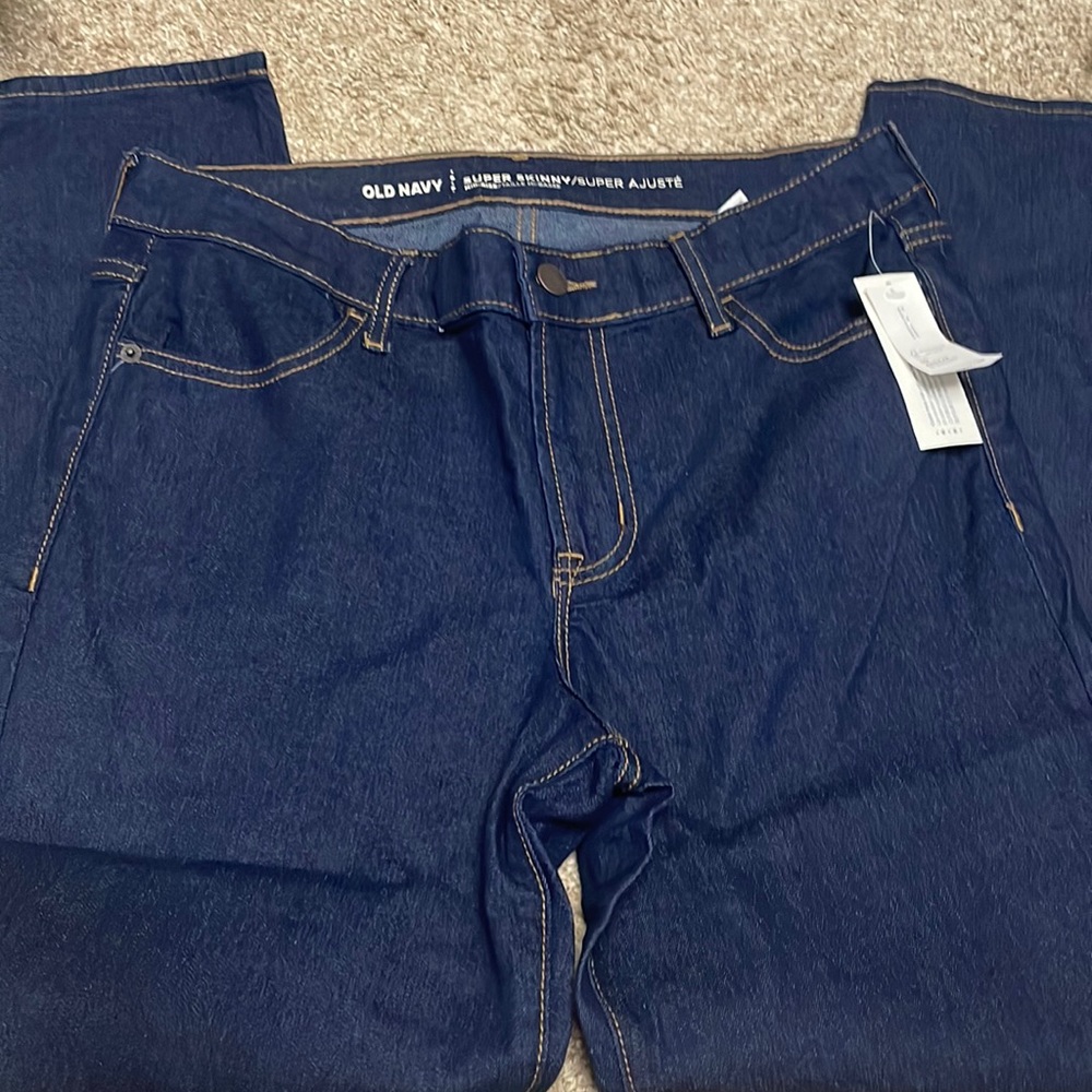 NWT Old Navy Super Skinny Size 10